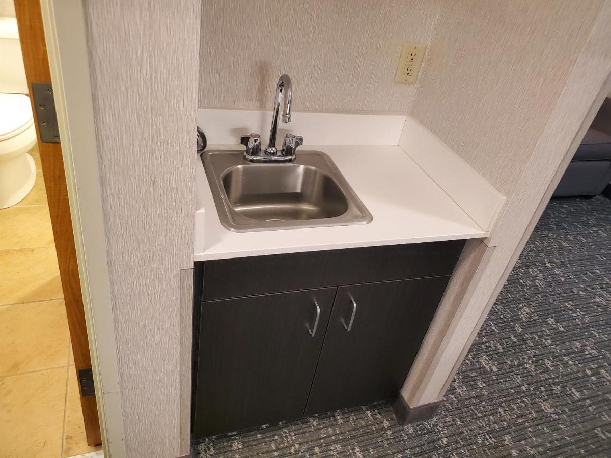 Holiday Inn Express & Suites Cheney By Ihg Zewnętrze zdjęcie