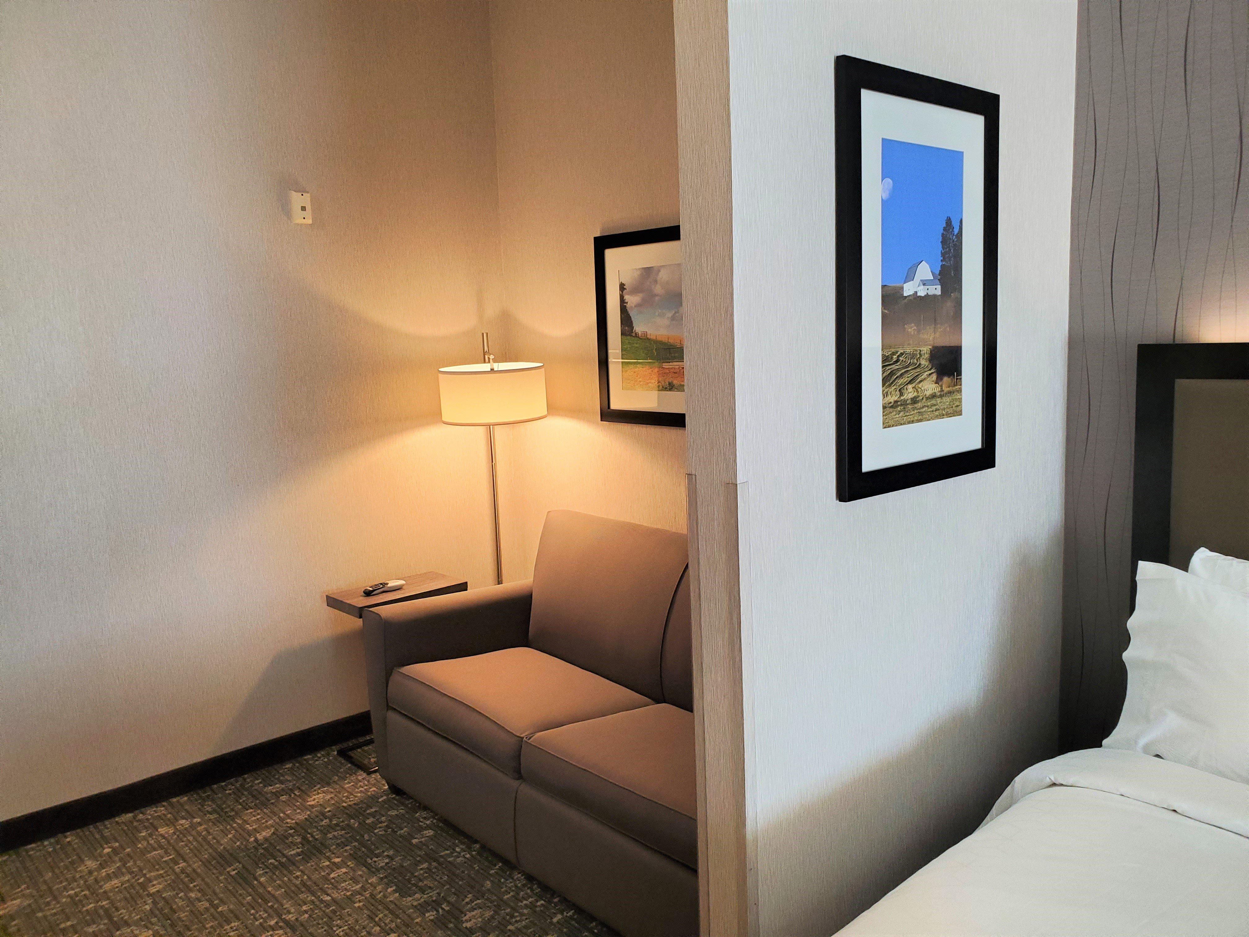 Holiday Inn Express & Suites Cheney By Ihg Zewnętrze zdjęcie
