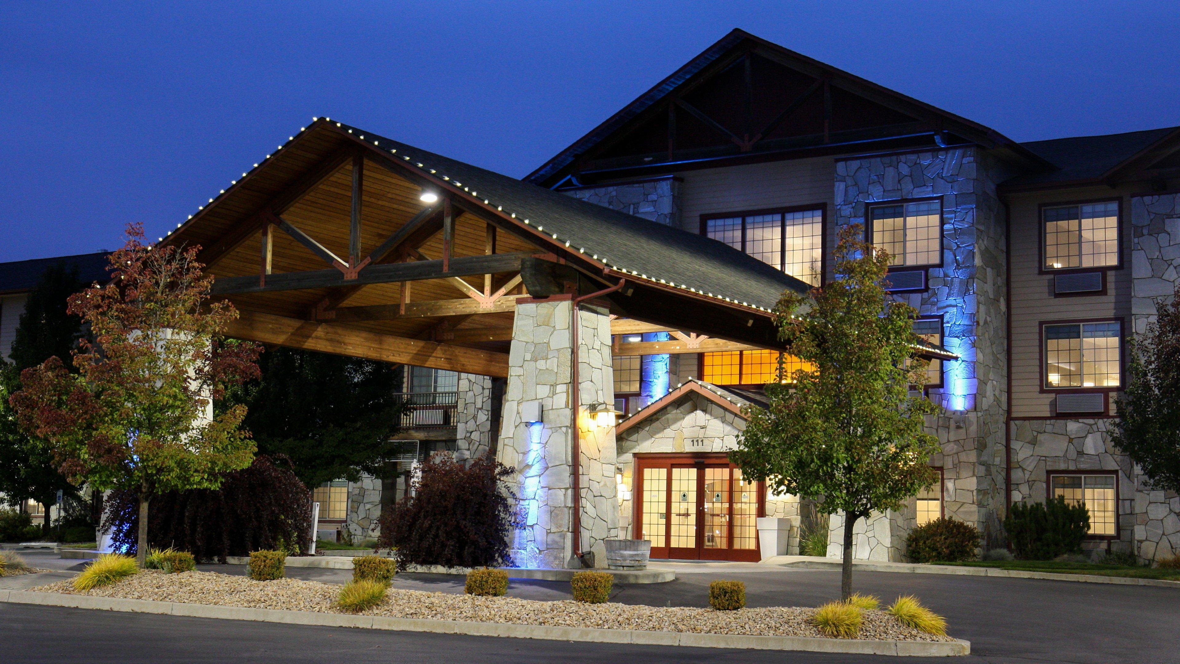 Holiday Inn Express & Suites Cheney By Ihg Zewnętrze zdjęcie