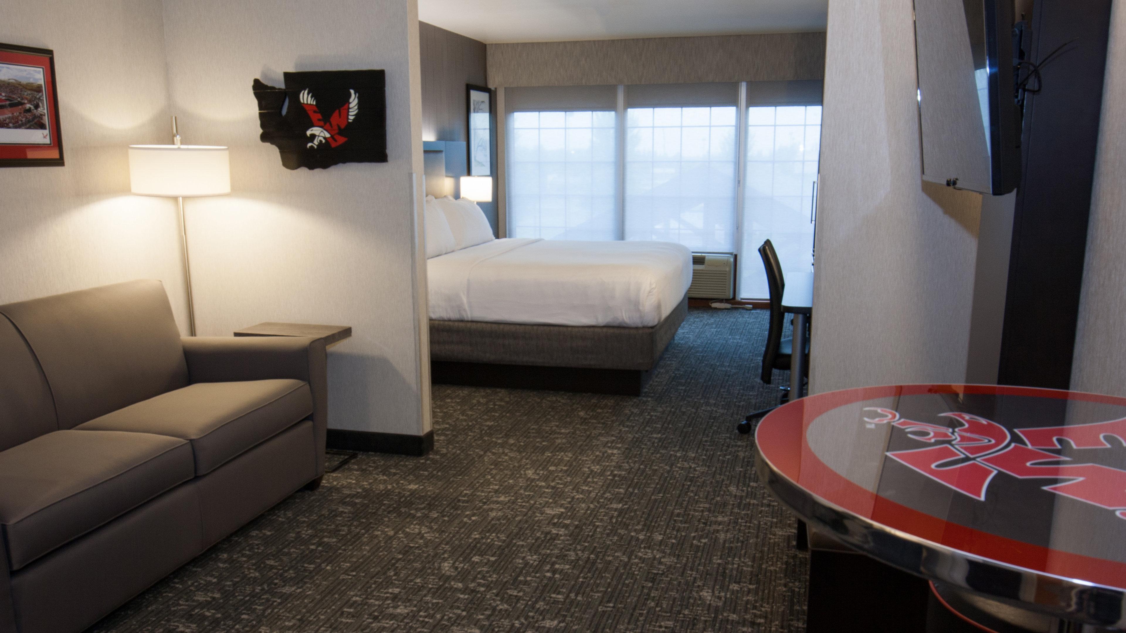 Holiday Inn Express & Suites Cheney By Ihg Zewnętrze zdjęcie